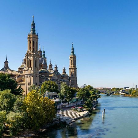 A Orillas Del Pilar Con Parking 萨拉戈萨 外观 照片