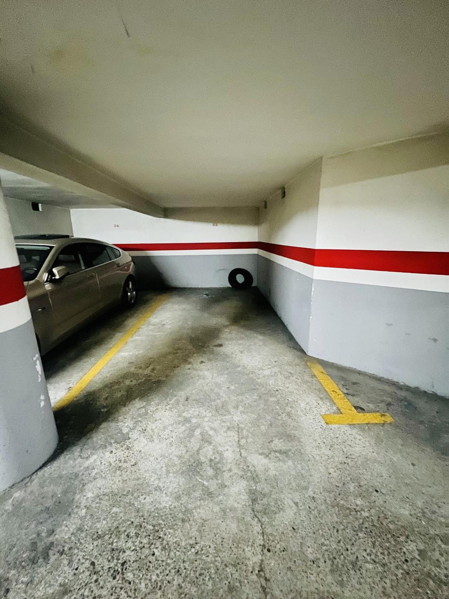 A Orillas Del Pilar Con Parking 萨拉戈萨 外观 照片